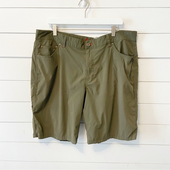 L.L Bean | Men’s Green Lightweight Nylon Blend Shorts Size 40 - Picture 1 of 10